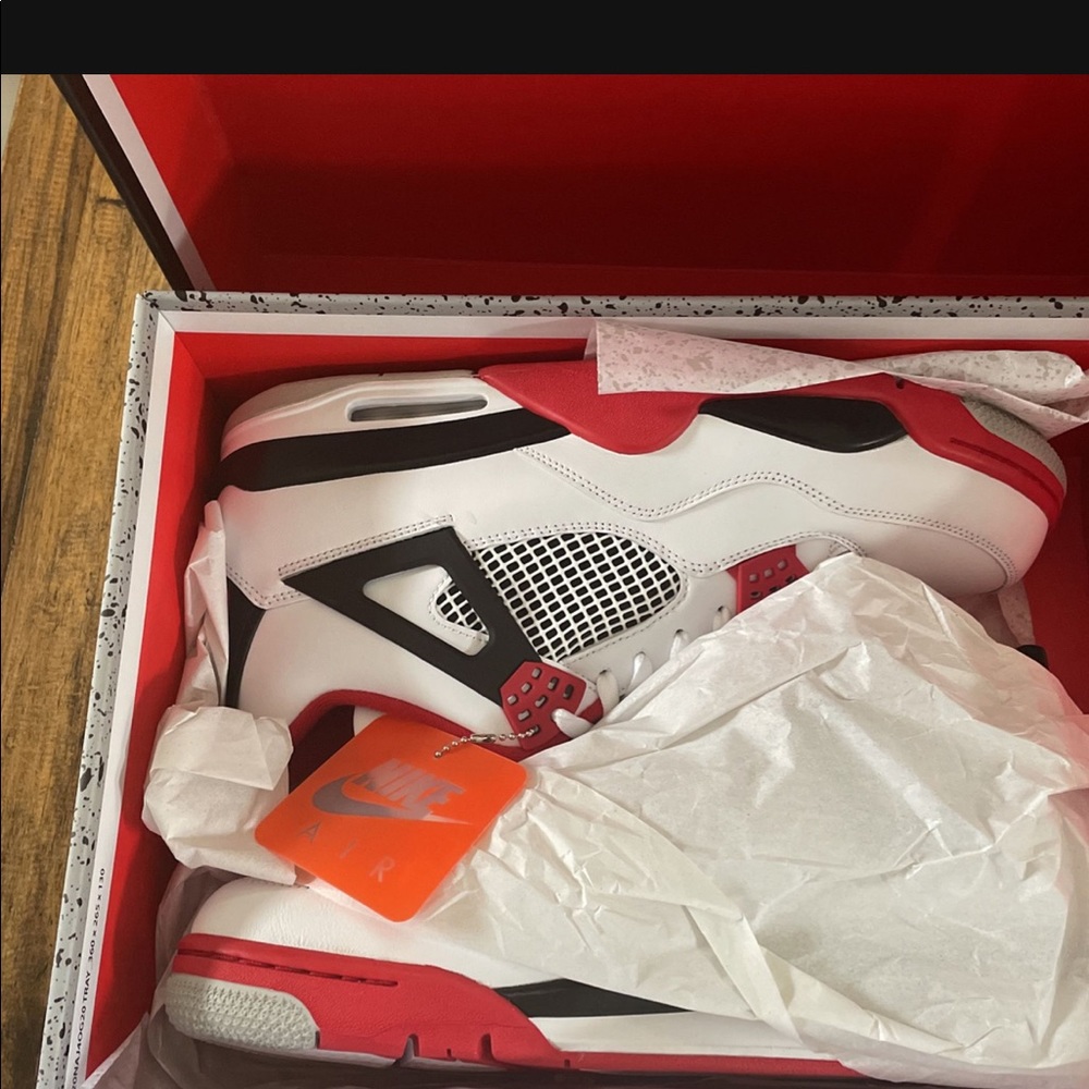 Jordan’s 4 size 13 New in box